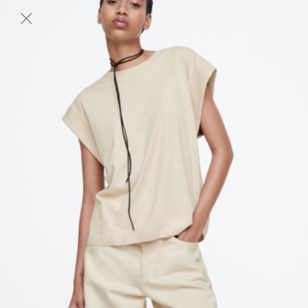 NWT Zara tee shirt.